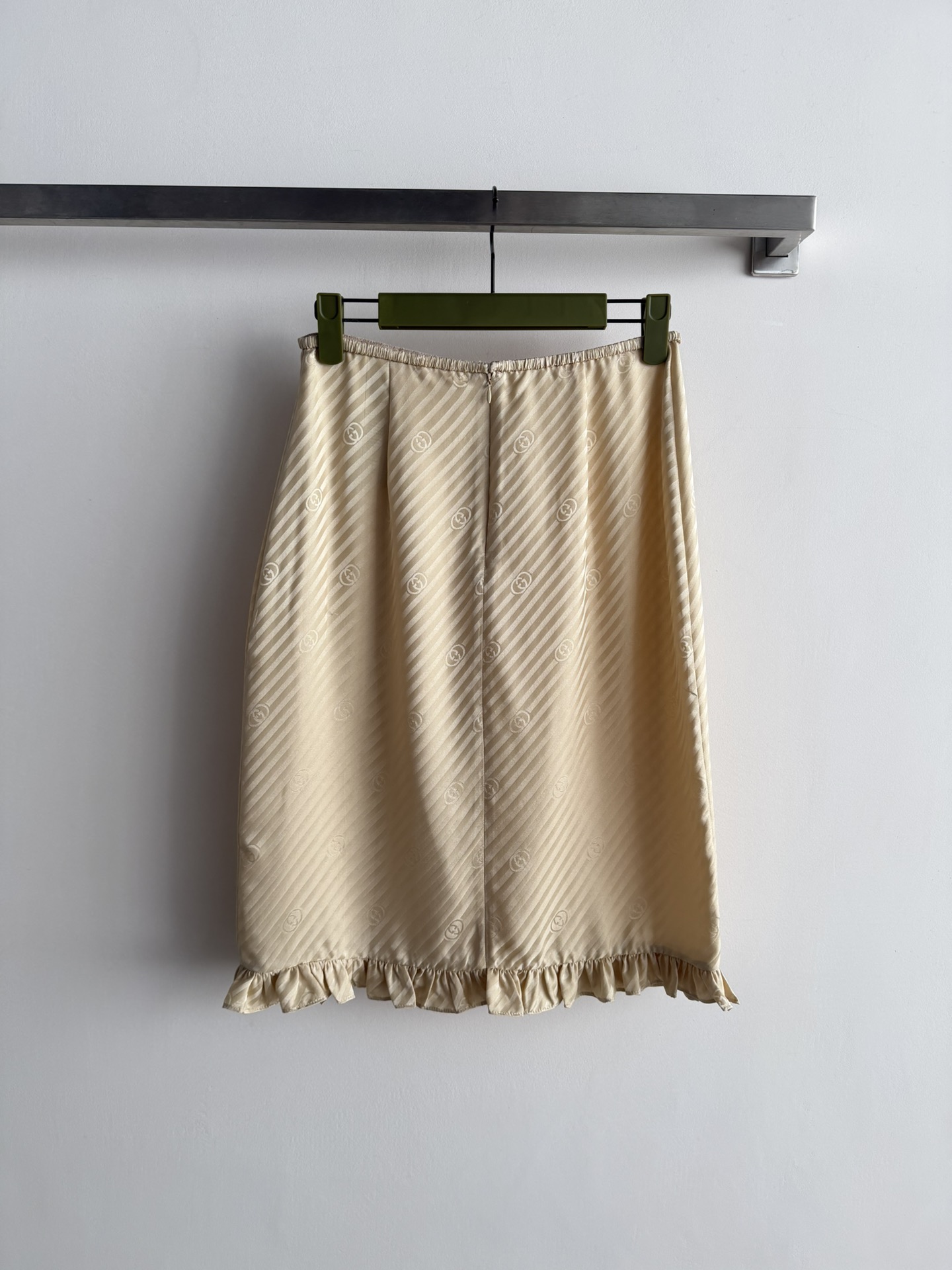 skirts and dresses woman
